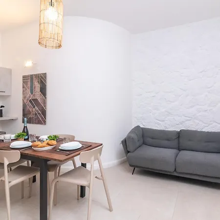 Apartment Secret Garden House - Happy Portisco