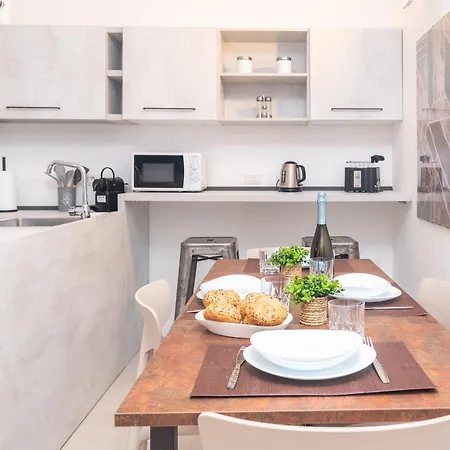 Secret Garden House - Happy Apartment