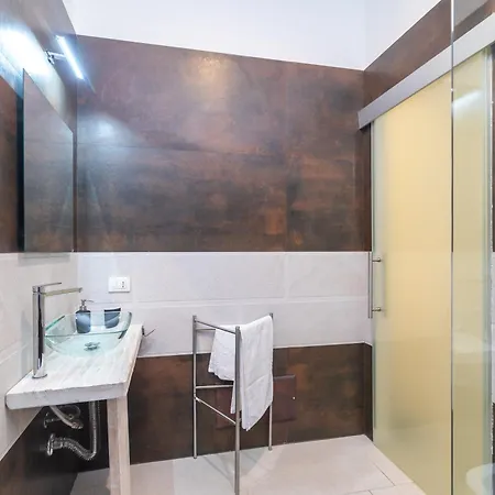 Secret Garden House - Happy