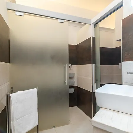 Secret Garden House - Happy 마리나디포르티쏘