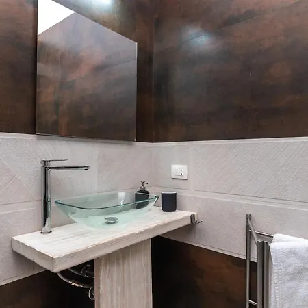 Secret Garden House - Happy